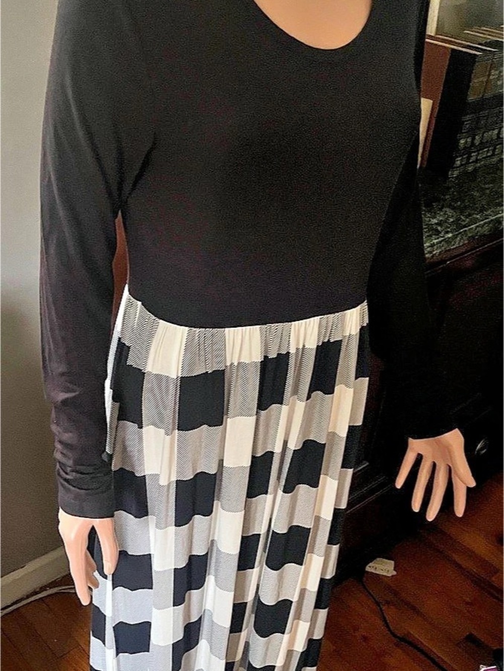 Grecerelle Geometric Maxi Dress in Black & White Like New